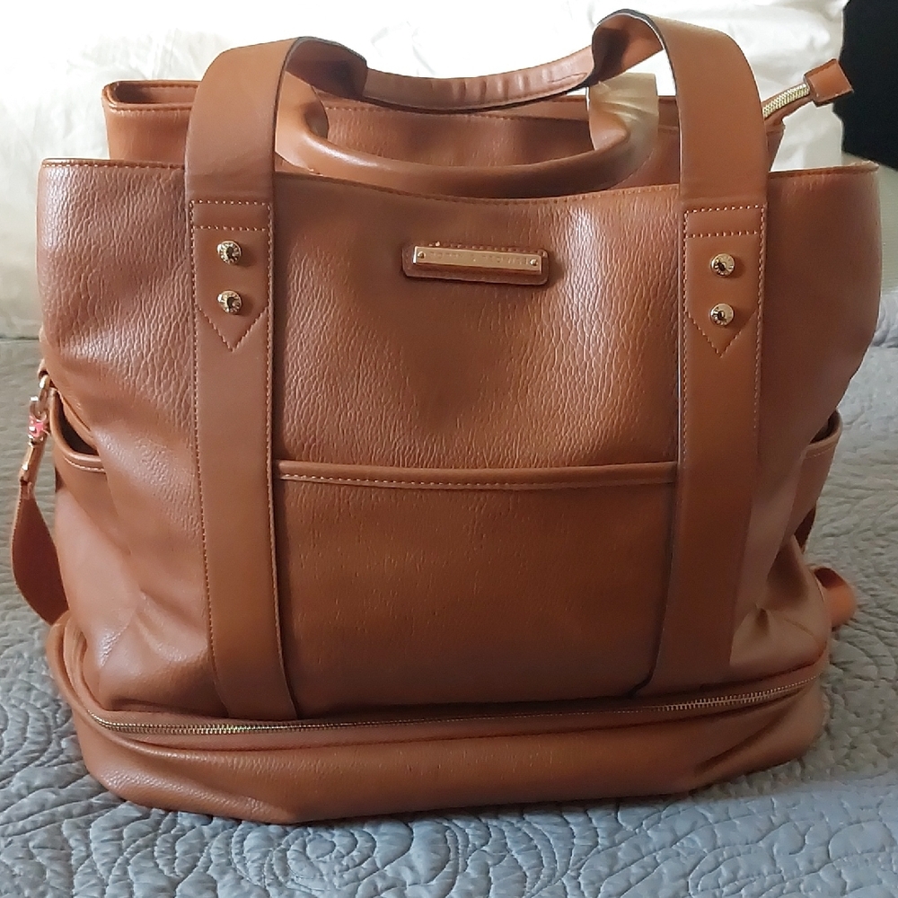 Poppy & Peonies Voyager in Cognac